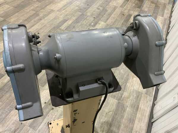 8" General #EG-800, double pedestal g5rinder, part rest, on pedestal, 3/4 HP, 3450 RPM - Image 5