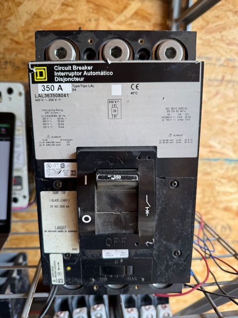 350 Amps, Square D, LAL363508041, Molded Case Circuit Breaker, 600 VAC/250 VDC, 3-pole - Image 1