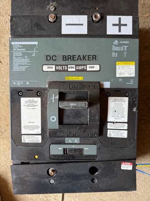 600 Amps, Square D, MHL3660033DC, Molded Case Circuit Breaker, 600 VDC, 3-pole - Image 1