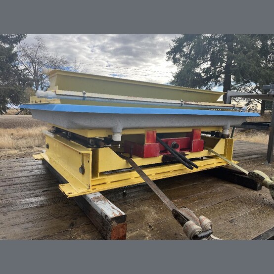 Action Instruments Mining #M10, 8 TPH Hydraulic Wave Table, Gold Concentrating Table, -40 Mesh Feed - Image 2
