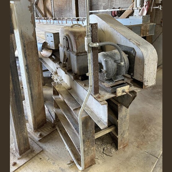 Deister #No. 6, Full Size Gold Concentrating Table, Rubber Riffled Deck, Belt Drive - Image 2