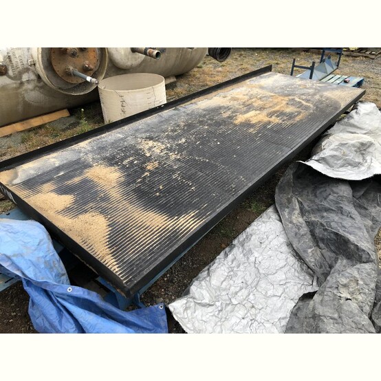Well Tech #6-S, 16" x 68" Gold Concentrating Table, 1.5 HP, 460 V. - Image 1