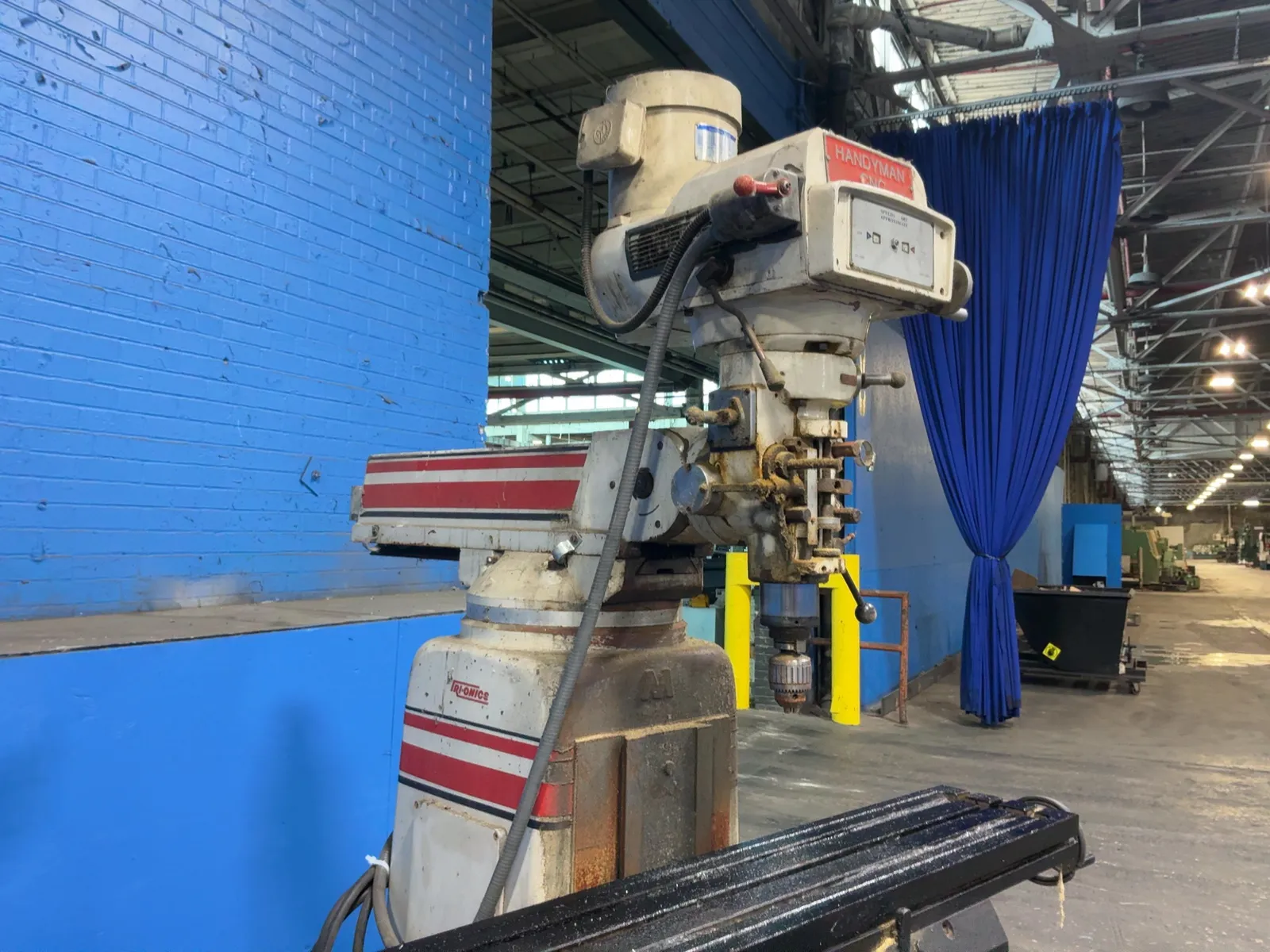 Tri-onics, vertical mill, 50x10" table, 3 HP, 220/440 V. - Image 6