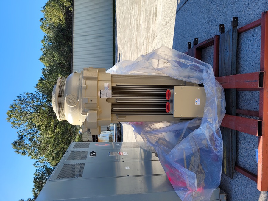 450 HP 1800 RPM General Electric, Frame L5013VP, TEFC, VSS, vertical solid shaft, new, 2300/4160 Volts (2 - Image 1