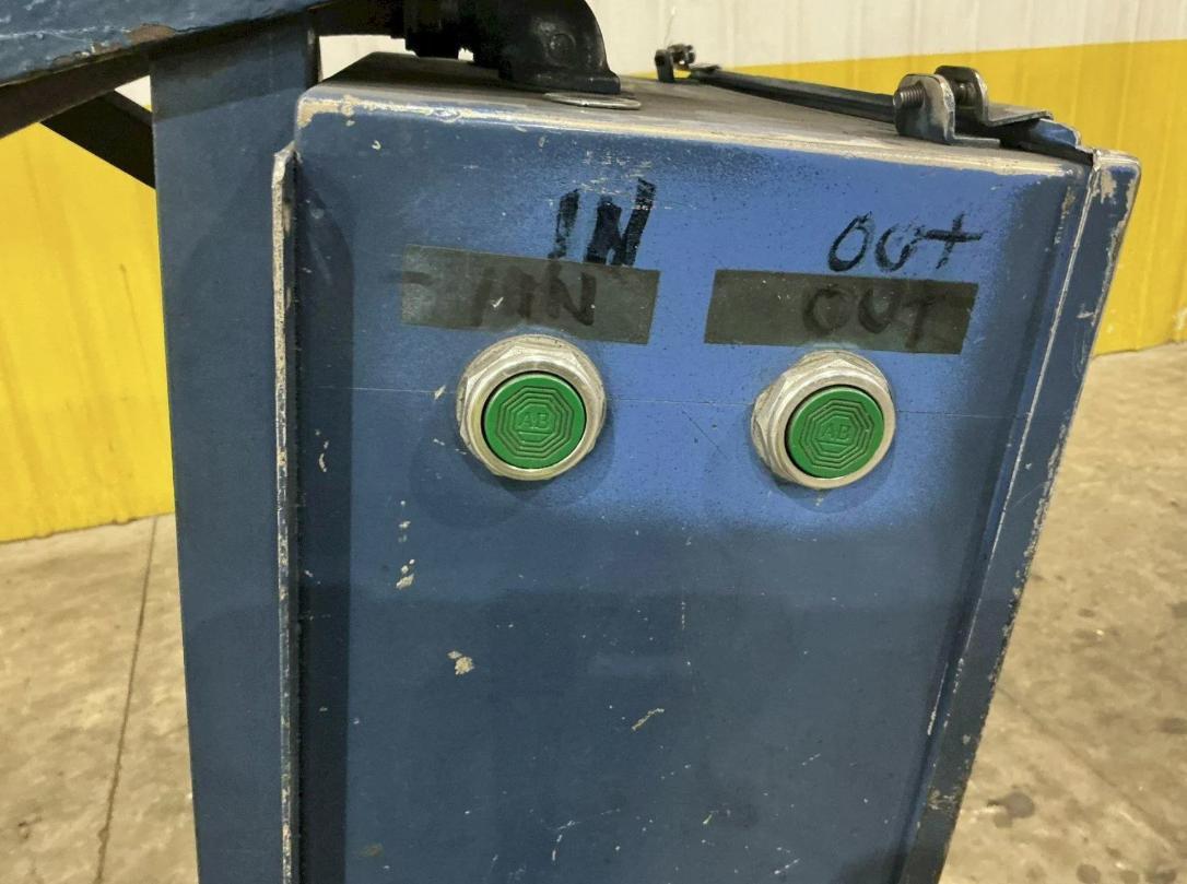 20000 lb. Seco, 1-arm turnstile, 54" wide, powered rotation, coil take-off/storage - Image 4