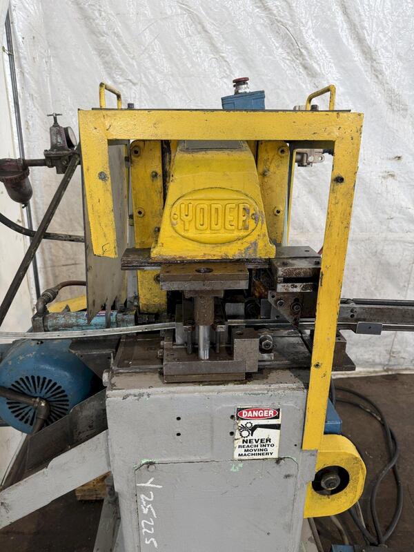 25 Ton, Yoder #P-25, open throat cut-off press - Image 2