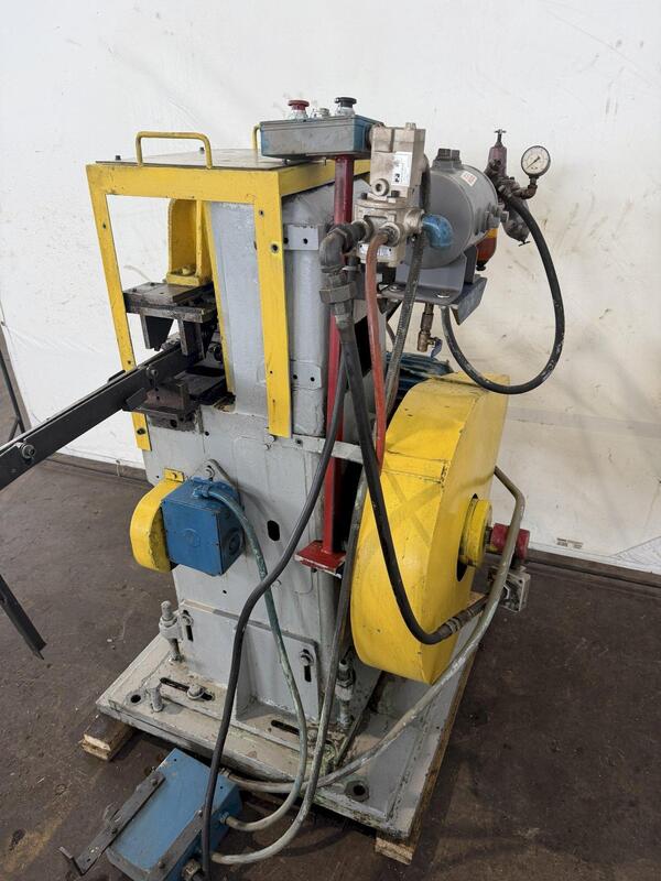 25 Ton, Yoder #P-25, open throat cut-off press - Image 6