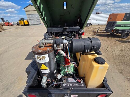 185 cfm, 100 psi, Sullair #185DPQ, air compressor, 49 HP engine, Tier 4 Final, 27 gallon fuel tank, 2017 - Image 4