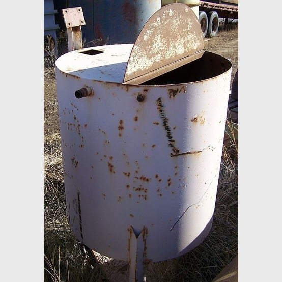 Carbon Steel mixing tank, 36" diameter x 36" deep, hinged cover, angle iron legs - Image 1