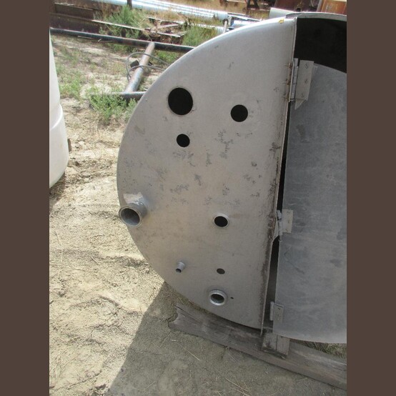 269 gallon Stainless Steel tank, 36" diameter x 61" high, 2.5" bottom outlet - Image 4