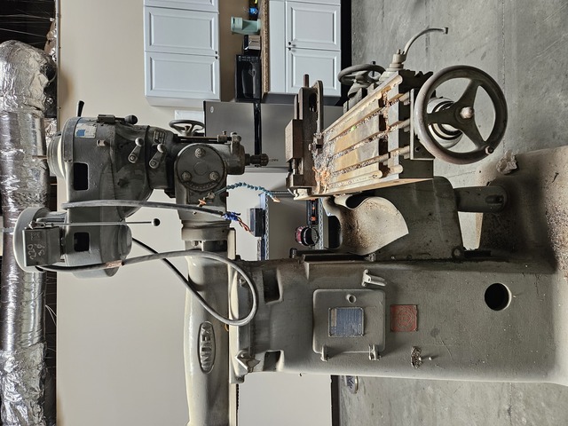 Wells-Index #745, Vertical Knee Mill, 9" x 46" table, 1.5 HP, 2850 RPM, 220/440 Volts, 3PH, 1973 - Image 1
