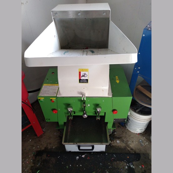 16" x 9" Kaifeng #PP400, Granulator, 10 HP, 12 Blades on Shaft - Image 3