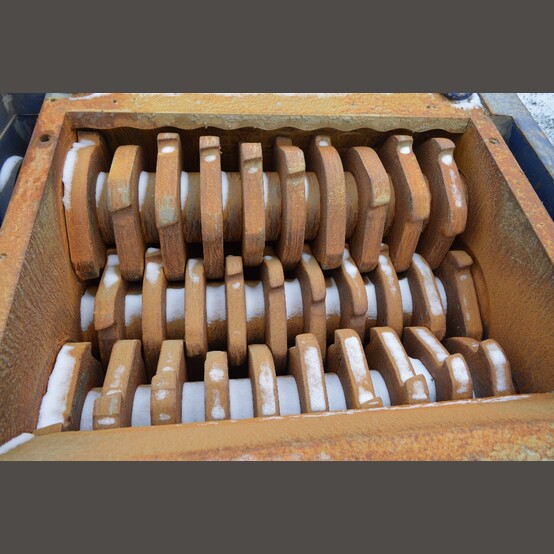 Satrind Tech #3K10/60, Three Shaft Shredder, 900-1,300 kg/hr Plastics, 1,000-1,500 kg/hr Wood, 2016 - Image 3