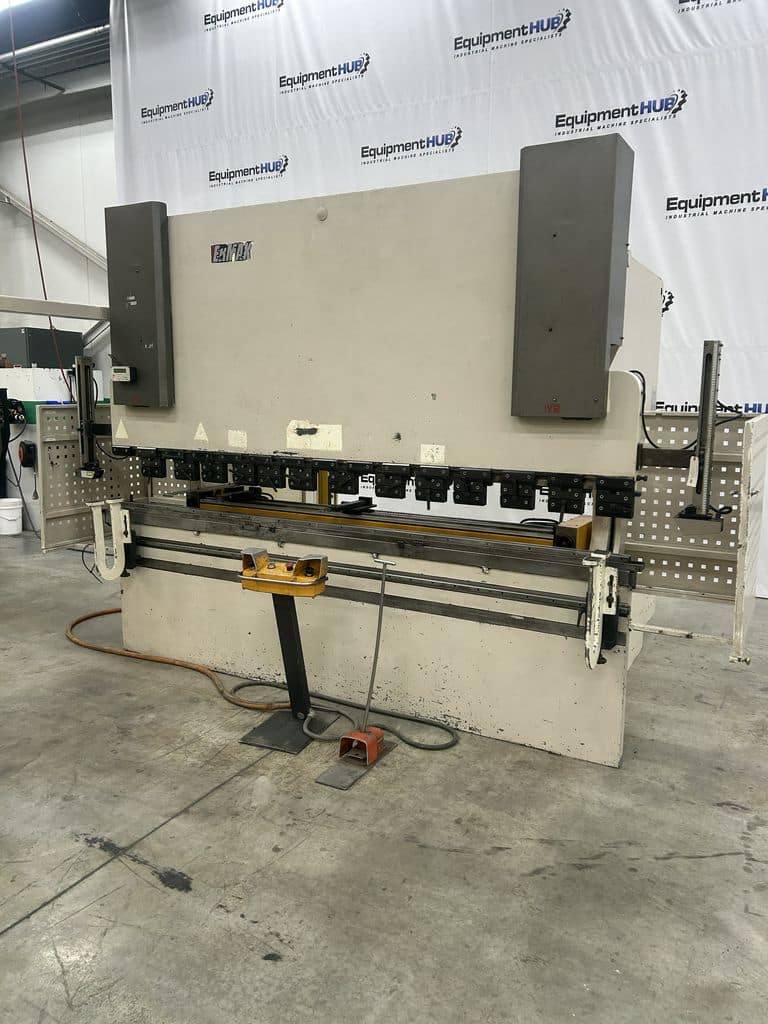 132 Ton, Ermak #CNCAP-10x132, CNC press brake, 10' overall, 16" throat, 10.8" stroke, 15 HP, 2006 - Image 4