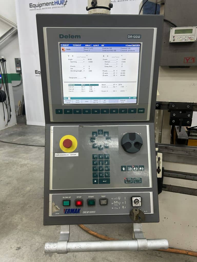 132 Ton, Ermak #CNCAP-10x132, CNC press brake, 10' overall, 16" throat, 10.8" stroke, 15 HP, 2006 - Image 6