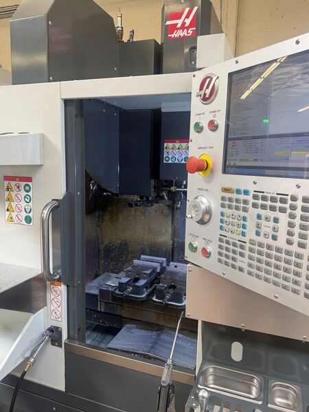 Haas #DT-1, CNC vertical machining center, 5-Axis, 20" X, 16" Y, 15.5'Z, 10000 RPM, rigid tapping, chip - Image 3