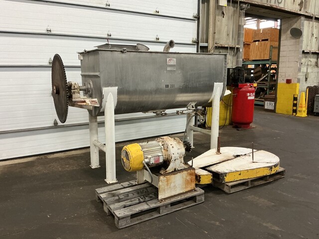 80 cu.ft. J.h. Day, Stainless steel ribbon blender, 96" x 36" x 40" ID tank, 15 HP, 230/460 V. - Image 2