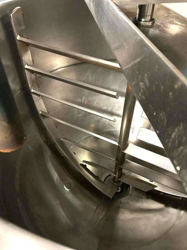 600 gallon Lee #600D5S, jacketd mix kettle, sweep / scrape agitation, 90 psi @ 332°F, 7.5 HP, 230/460 V. - Image 4