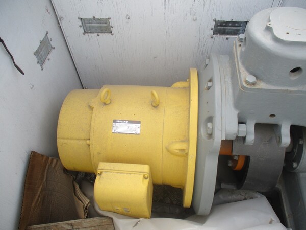 3500 Lb. Westinghouse / Reuland, geared overhead elevator traction machine - Image 4