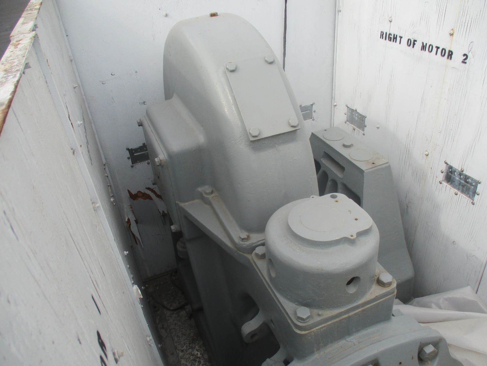 3500 Lb. Westinghouse / Reuland, geared overhead elevator traction machine - Image 9