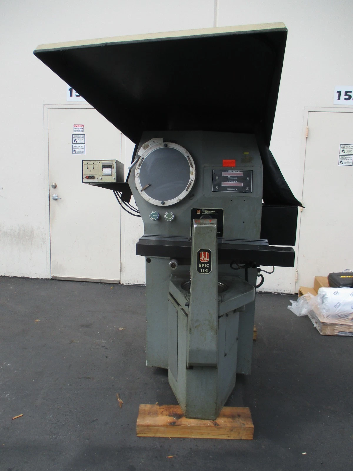 16" Jones and Lampson, optical comparator, surface & profile illumination - Image 2