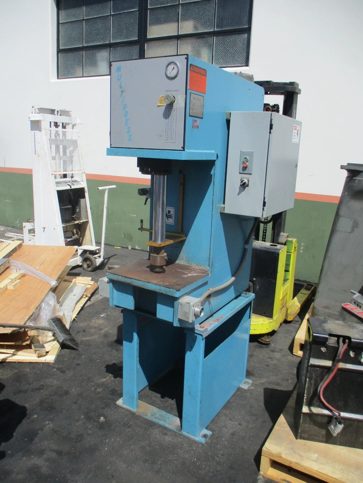 15 Ton, Multipress #MSP-15, hydraulic C-frame press - Image 1