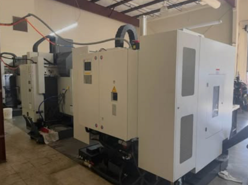 Akira-Seiki #V2.5, CNC Vertical Machining Center, 3-Axis, 30" X, 17.5" Y, 20.5" Z, 15.8" x 35.8" Table, 20 - Image 5