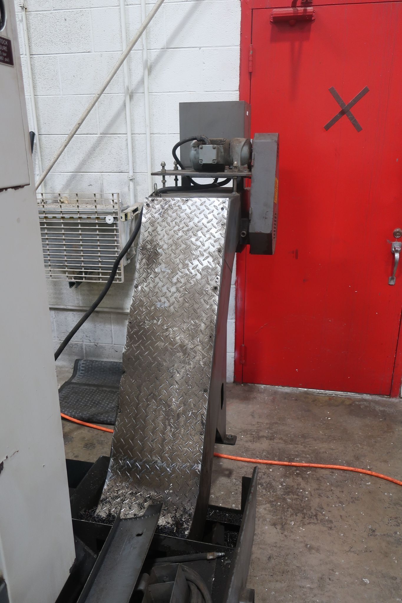DMC #DL-55L, CNC turning center lathe, 2-Axis Fanuc 0iTD, 30.5" swing, 3-jaw 21" chuck, 2015 - Image 9