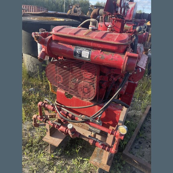 141 HP Caterpillar #3208, Diesel Engine, 2100 RPM, V8, 10.4L, 200 hours, fire pump engine - Image 2