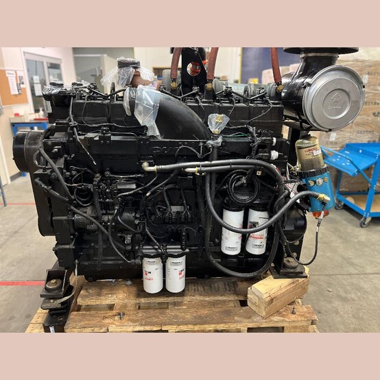 800 HP Cummins #QSK19G4, Diesel Engine, 1500 RPM, Inline 6, 19L, 846 hours, 2012 - Image 1