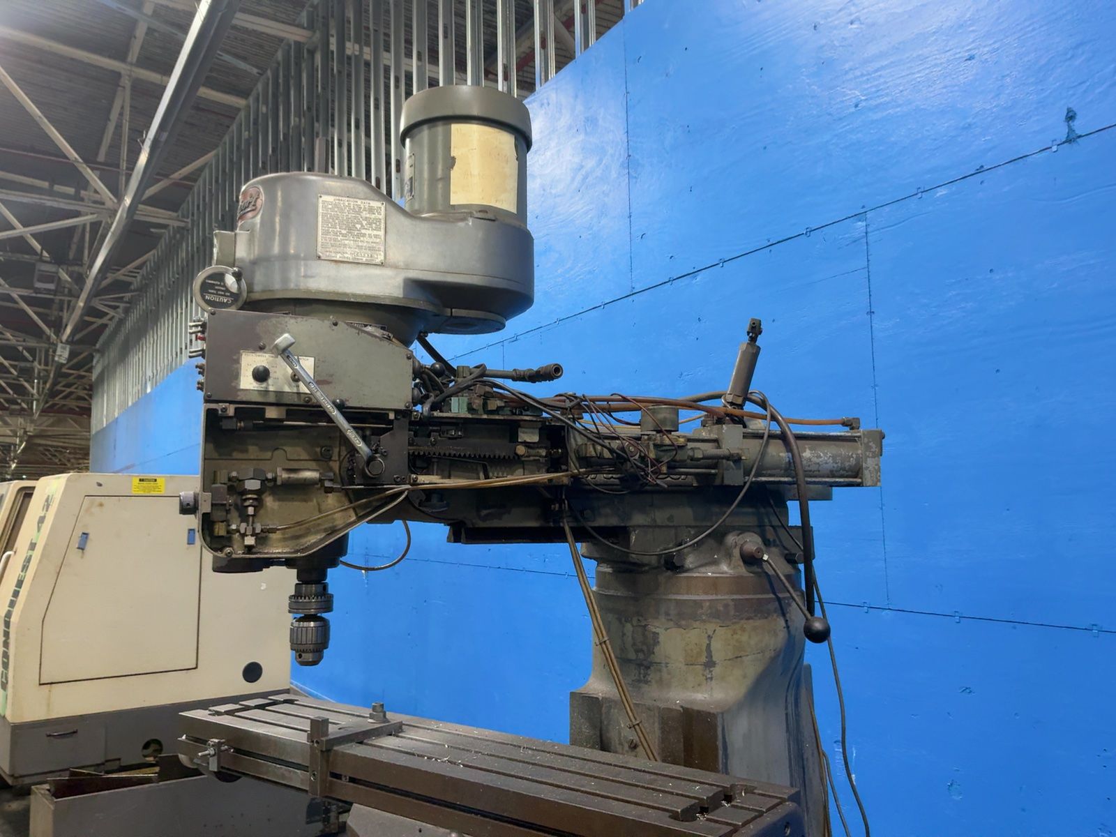 Bridgeport, Vertical Mill, 42" x 9" tbl, 1 -1/2 HP, 230/460 V. - Image 5