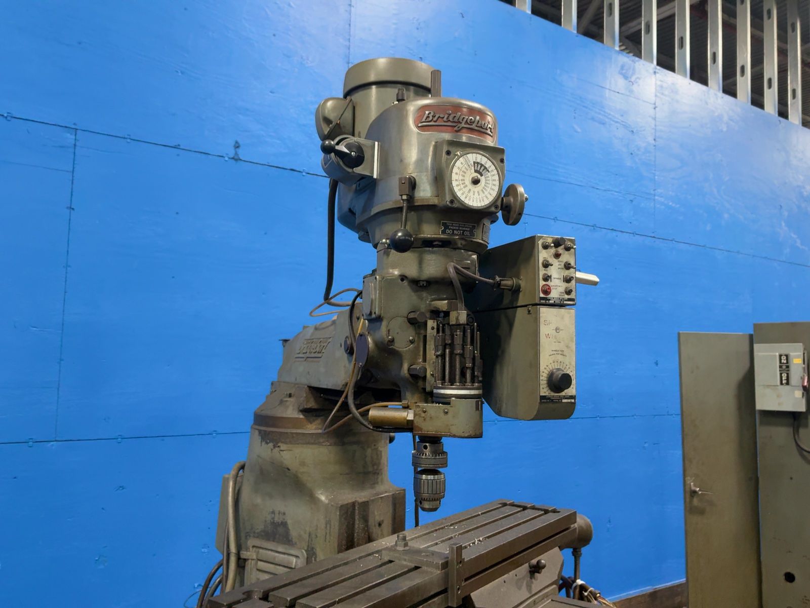 Bridgeport, Vertical Mill, 42" x 9" tbl, 1 -1/2 HP, 230/460 V. - Image 7