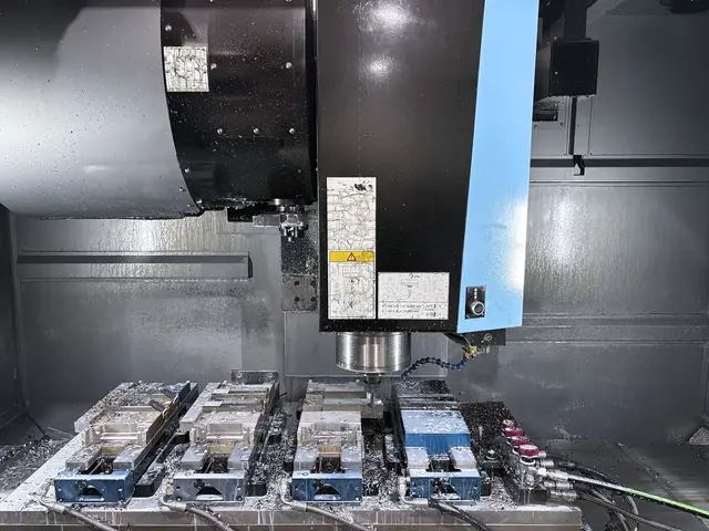 Hurco #VMX42, CNC vertical machining center, 24 automatic tool changer, 42" X, 24" Y, 24" Z, 12000 RPM, 24 - Image 7