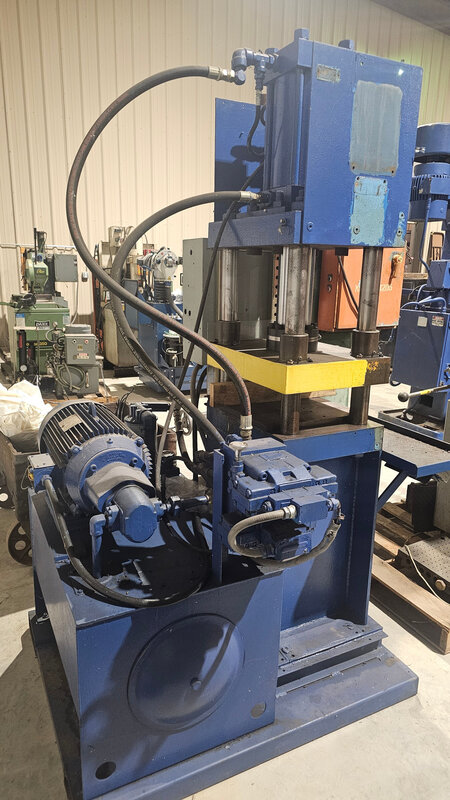 75 Ton, Neff #E-4, heavy duty 4-post hydraulic press, 20 HP Lincoln Electric AC motor, 1750 RPM, Fr. 256T - Image 2