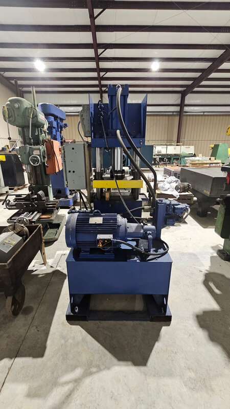 75 Ton, Neff #E-4, heavy duty 4-post hydraulic press, 20 HP Lincoln Electric AC motor, 1750 RPM, Fr. 256T - Image 3