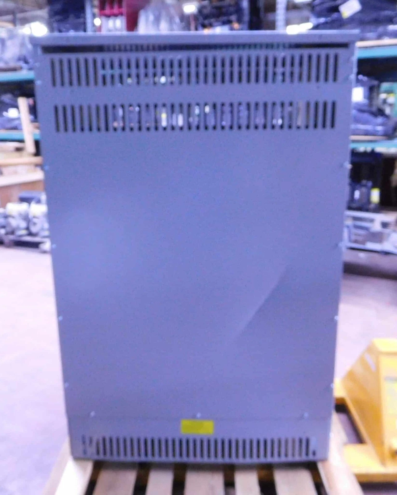 225 KVA 480 Primary, 208Y/120 Secondary, General Electric 9T61C9877G13, Dry Type Distribution Transformer - Image 5