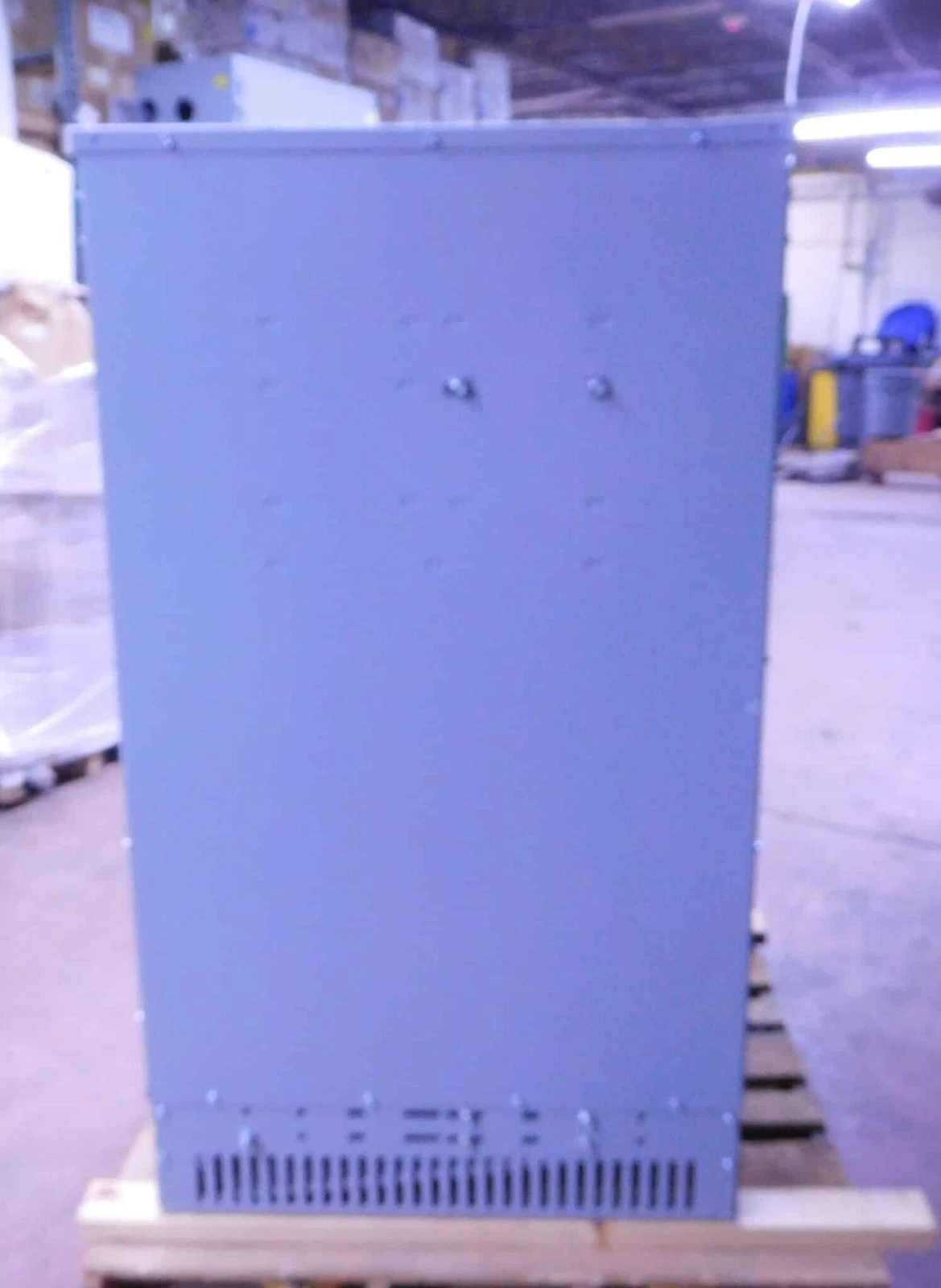 225 KVA 480 Primary, 208Y/120 Secondary, General Electric 9T61C9877G13, Dry Type Distribution Transformer - Image 10