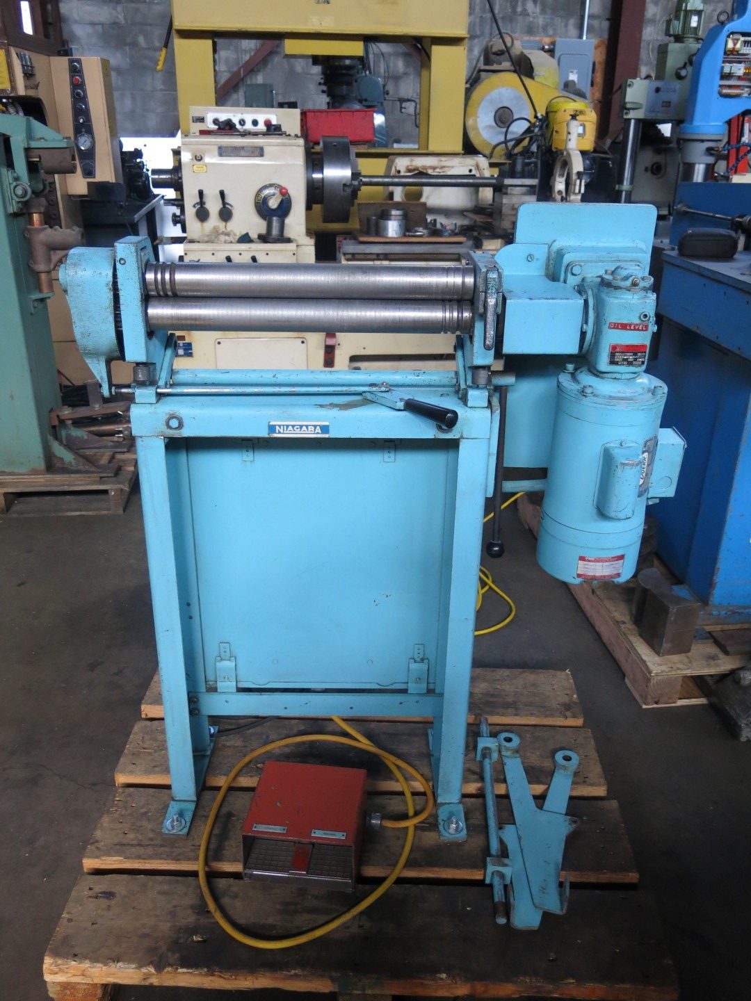 1.5' x 22 gauge Niagara #2-18, Power Bending Roll, 2" diameter rolls - Image 1