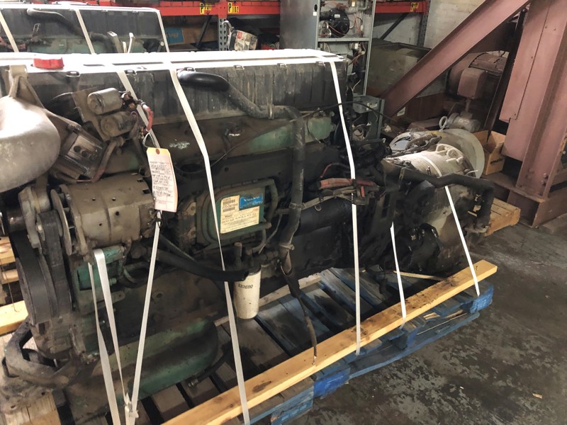 385 HP Volvo #D12C, diesel engine, complete running takeout - Image 4