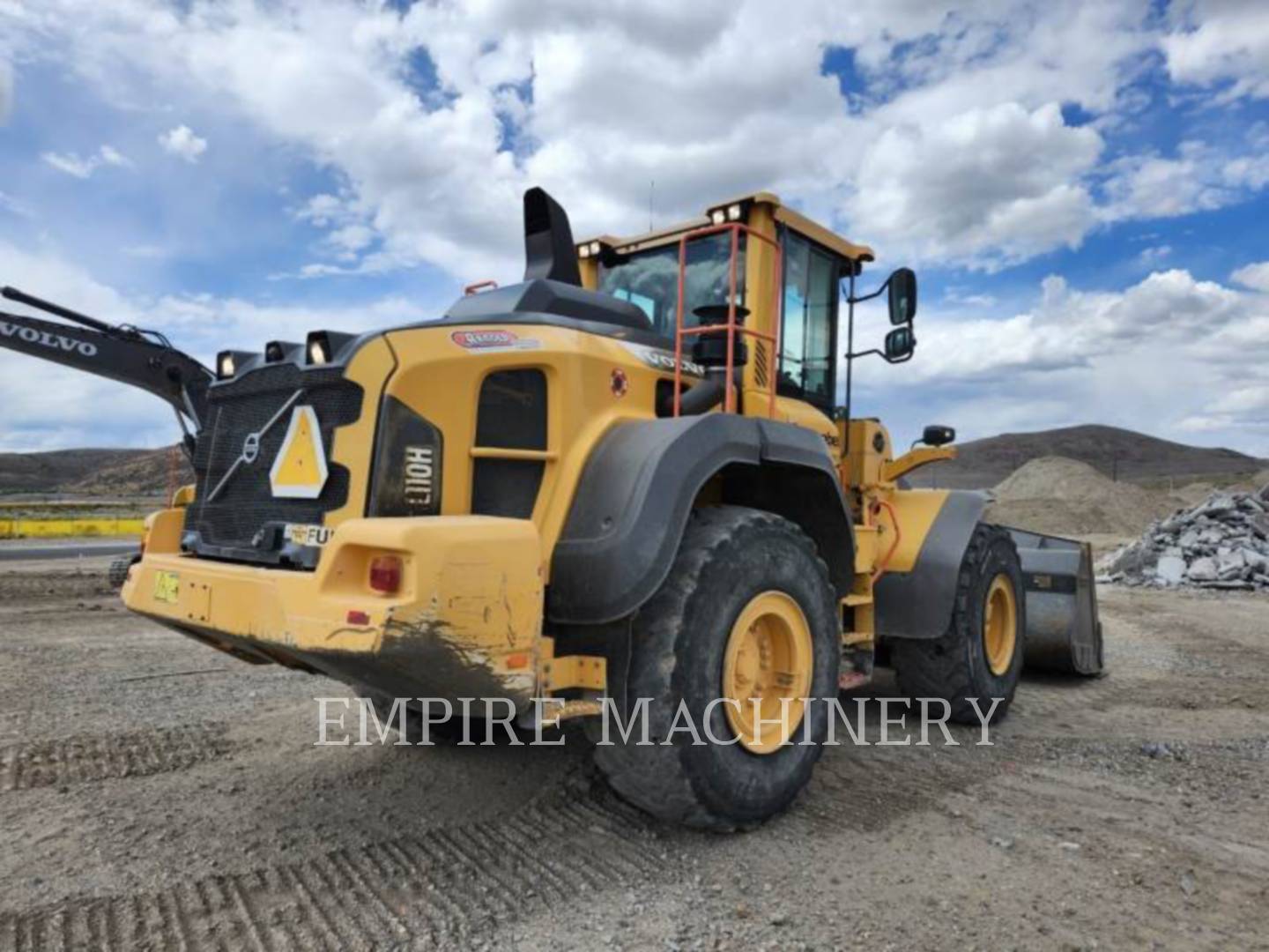 Volvo Const. Equip. Na, Inc. L110H, Wheel Loader, 12474 hours, S/N: VCEL110HA0S631266, 2017 - Image 4