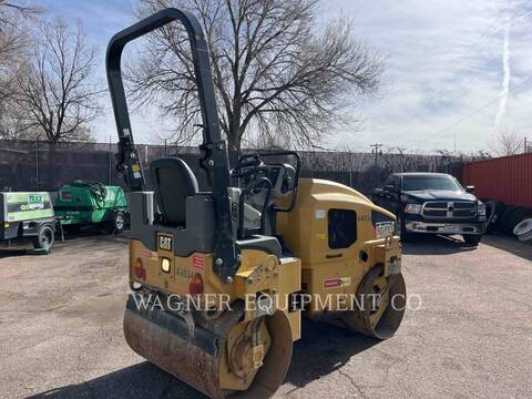 Caterpillar CB24B, Compactor, 3896 hours, S/N: 42000477, 2015 - Image 3