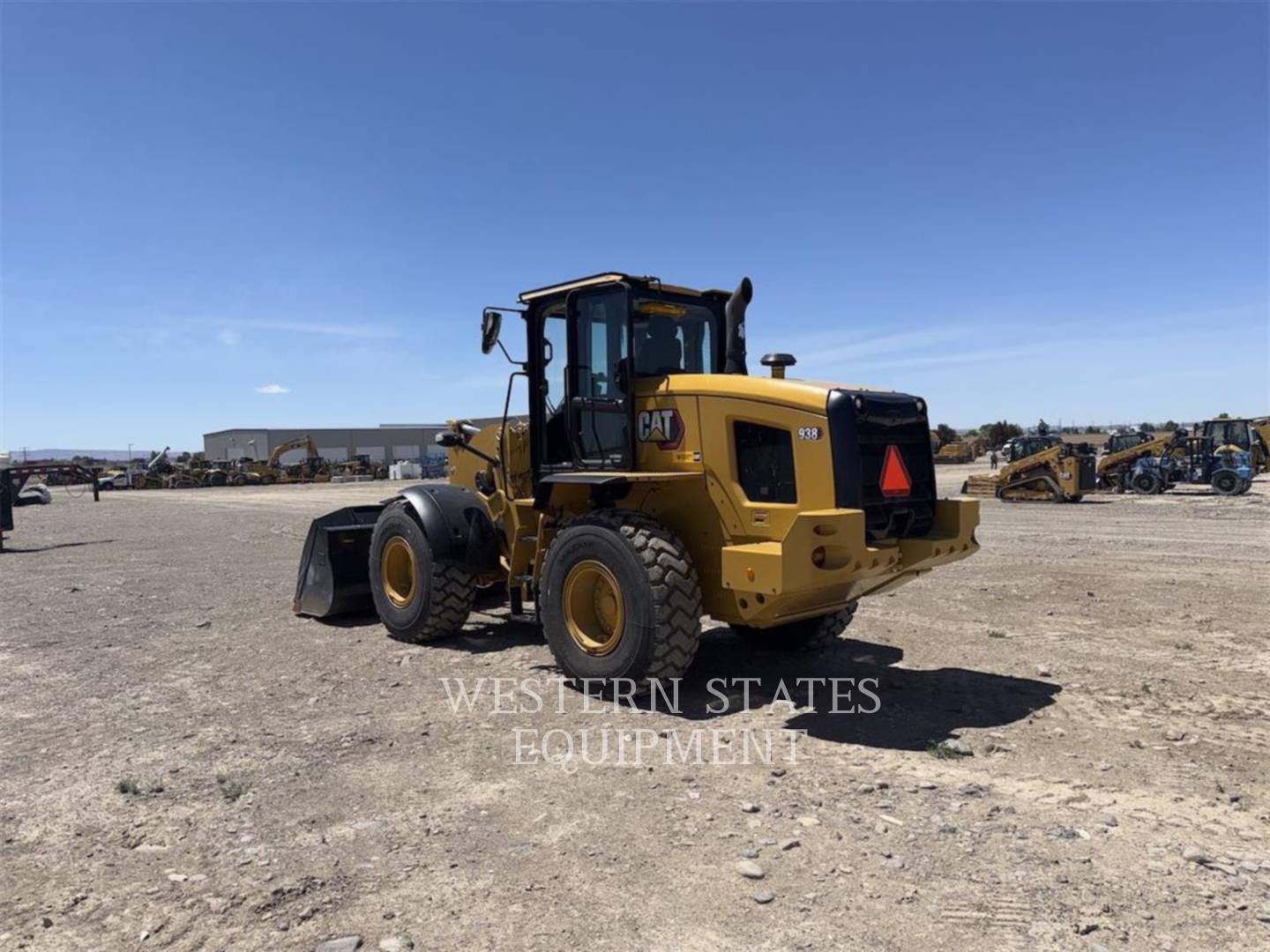 Cat 938, Wheel Loader, 193 hours, S/N: EZY01451, 2024 - Image 3