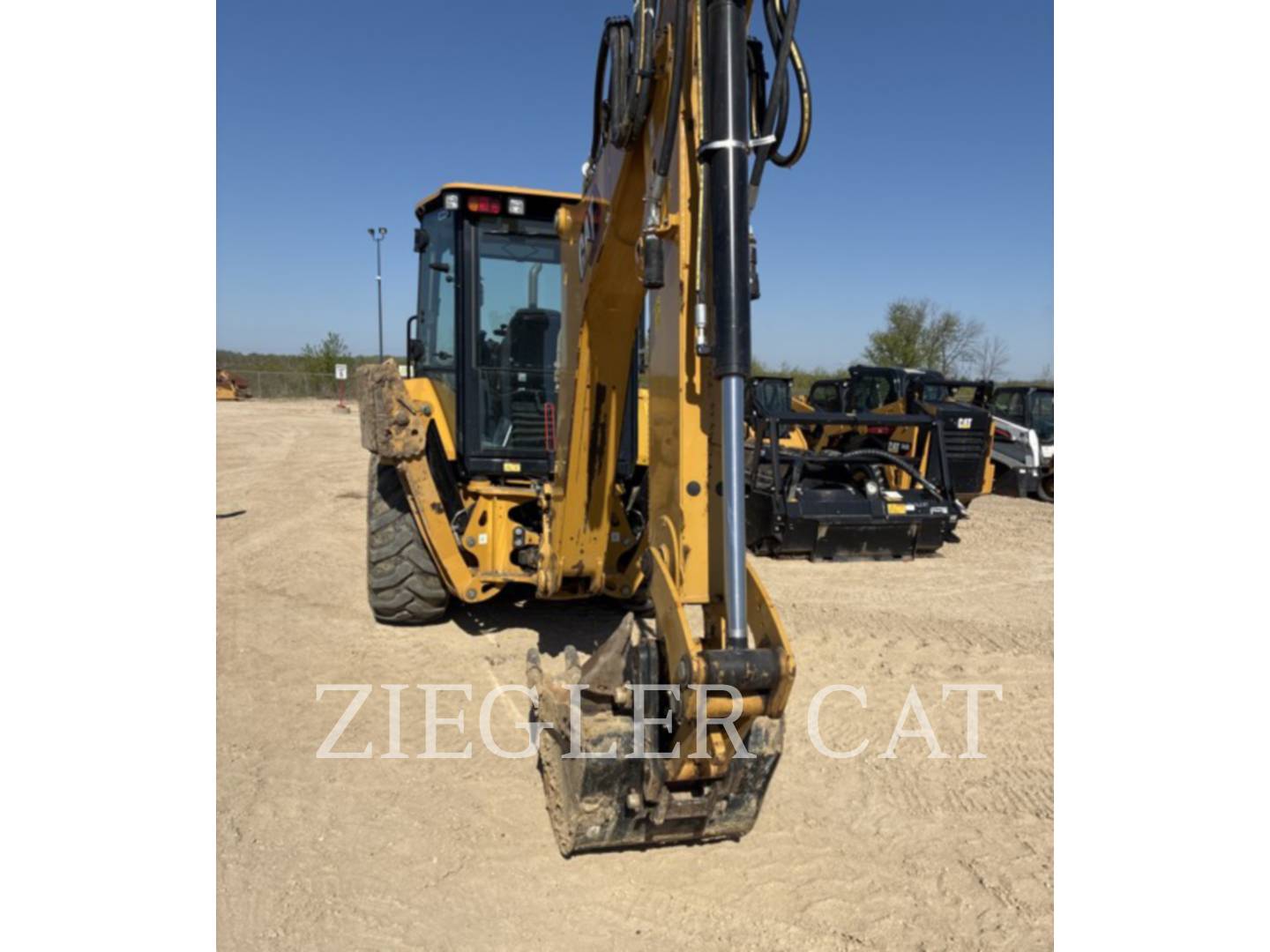 Cat 420XE, Backhoe Loader, 716 hours, S/N: H9X02146, 2023 - Image 4