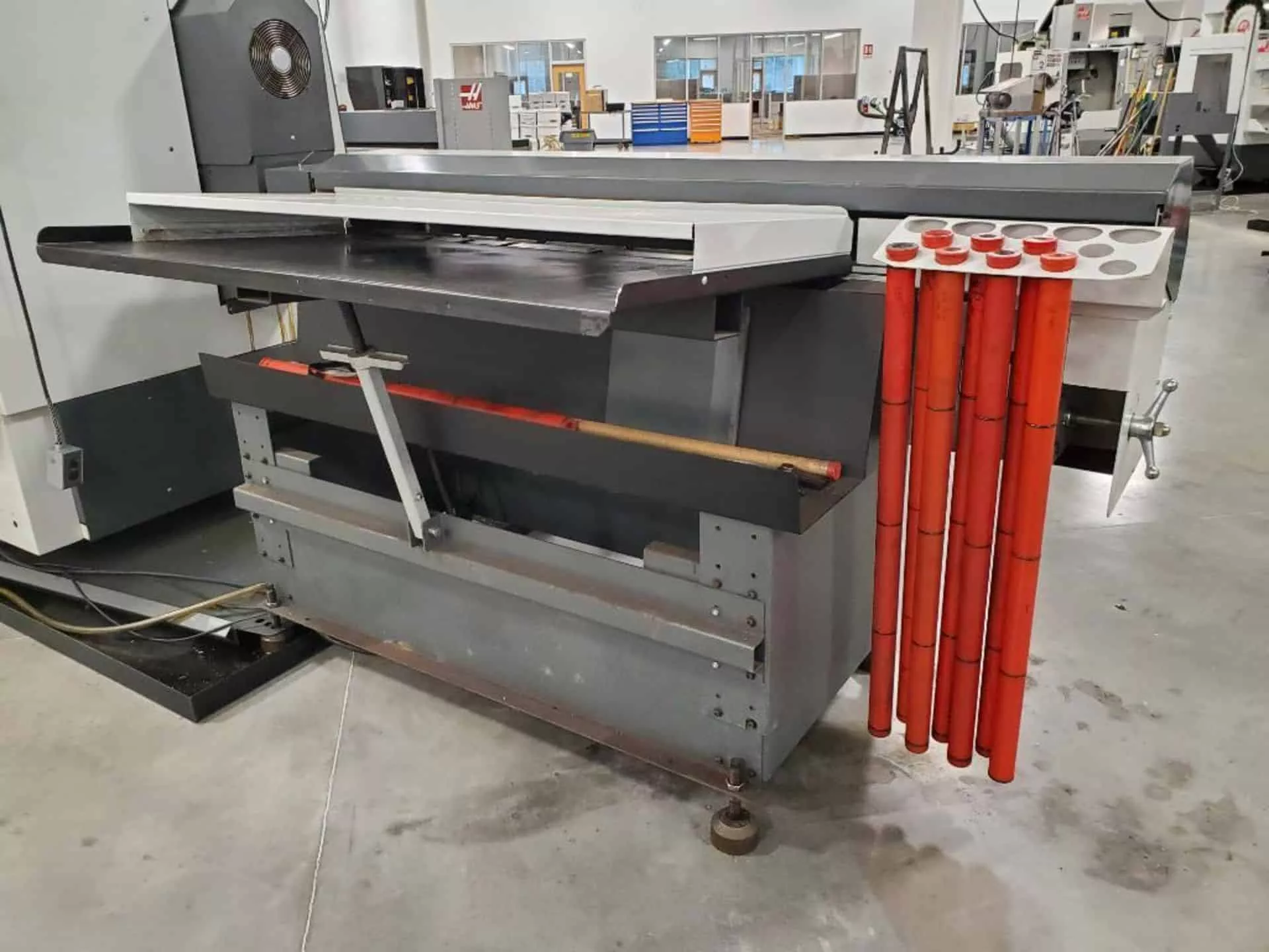 Haas #DS-30SS, CNC Lathe, 37.7" swing, 26" machining length, 16" turning diameter, 10" chuck, 30 HP, 4,800 - Image 7