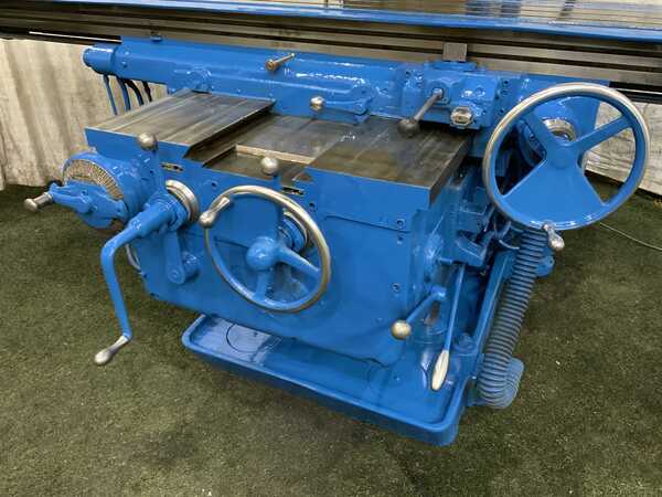 Kearney & Trecker #530TF-20, horizontal mill, 25" x 96" table, #50NS taper, 2-Axis Newall digital read out - Image 5
