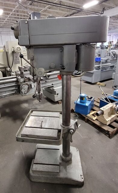 20" Clausing #2276, drill press, 1.25" drill capacity, 150-2000 RPM, 1.5 HP, 6.5" spindle travel - Image 2