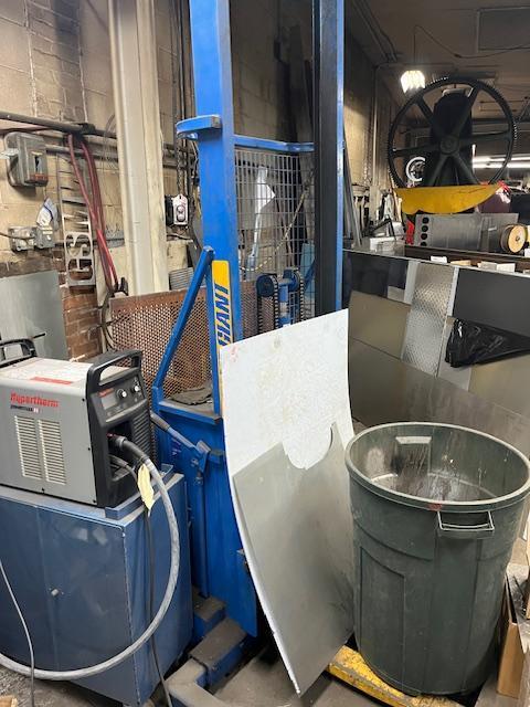 Blue Giant, Hydraulic Material Lift, vertical mast - Image 1