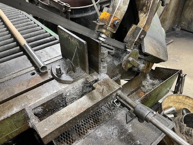 Kalamazoo #H9AW, Horizontal Band Saw, 15' roller conveyor - Image 2