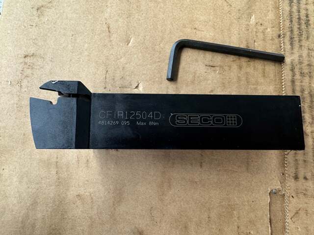 Seco Tools #CFIR12504D, Indexable Grooving Tool Holder, 1-1/4" Square Shank, 4 Insert Seat, Radial Orientation - Image 2