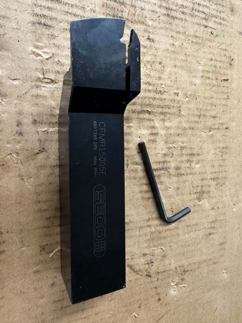 Seco Tools #CFMR15005E, Indexable Grooving Tool Holder, 1.5" Shank, 5mm Insert Width - Image 2